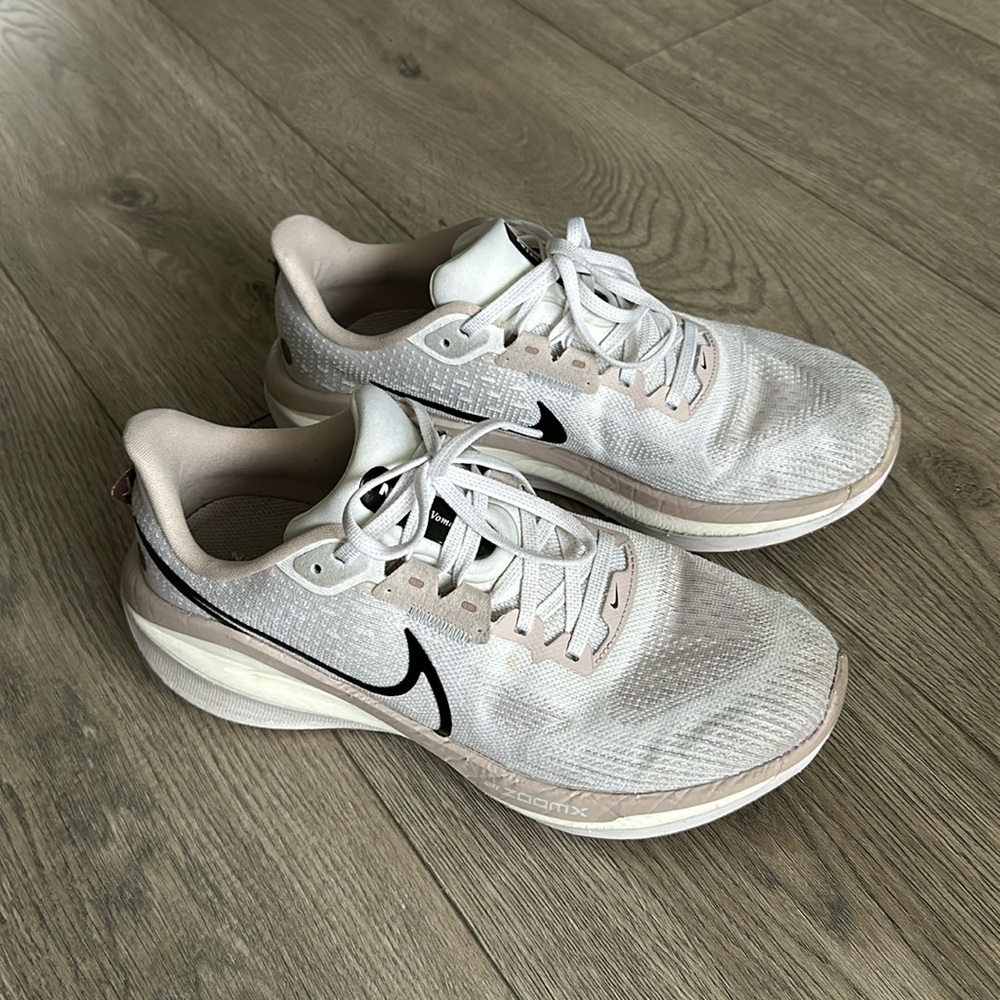 Nike vomero 17